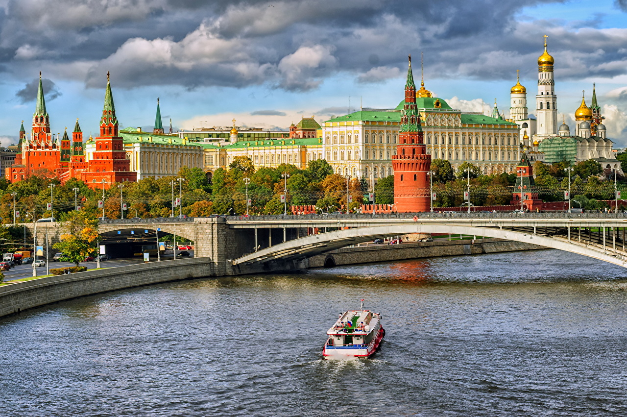 Moscow_Kremlin_Bridges_Temples_Rivers_Russia_532884_1280x851